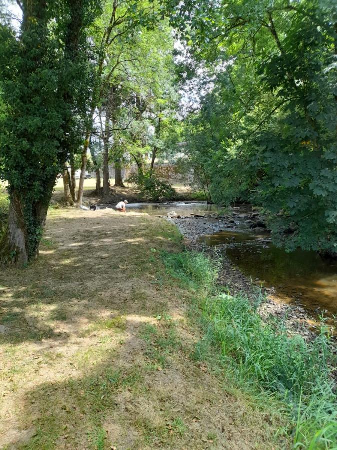 GÎte Déco Magnac-Laval Esterno foto